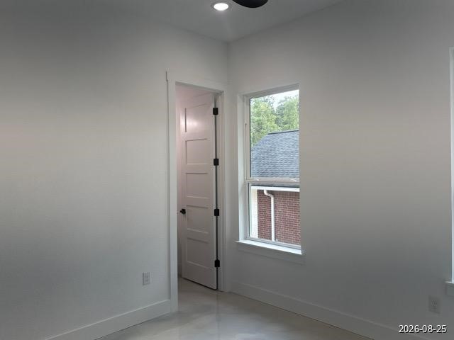2405 W Green Briar Drive Property Photo 19