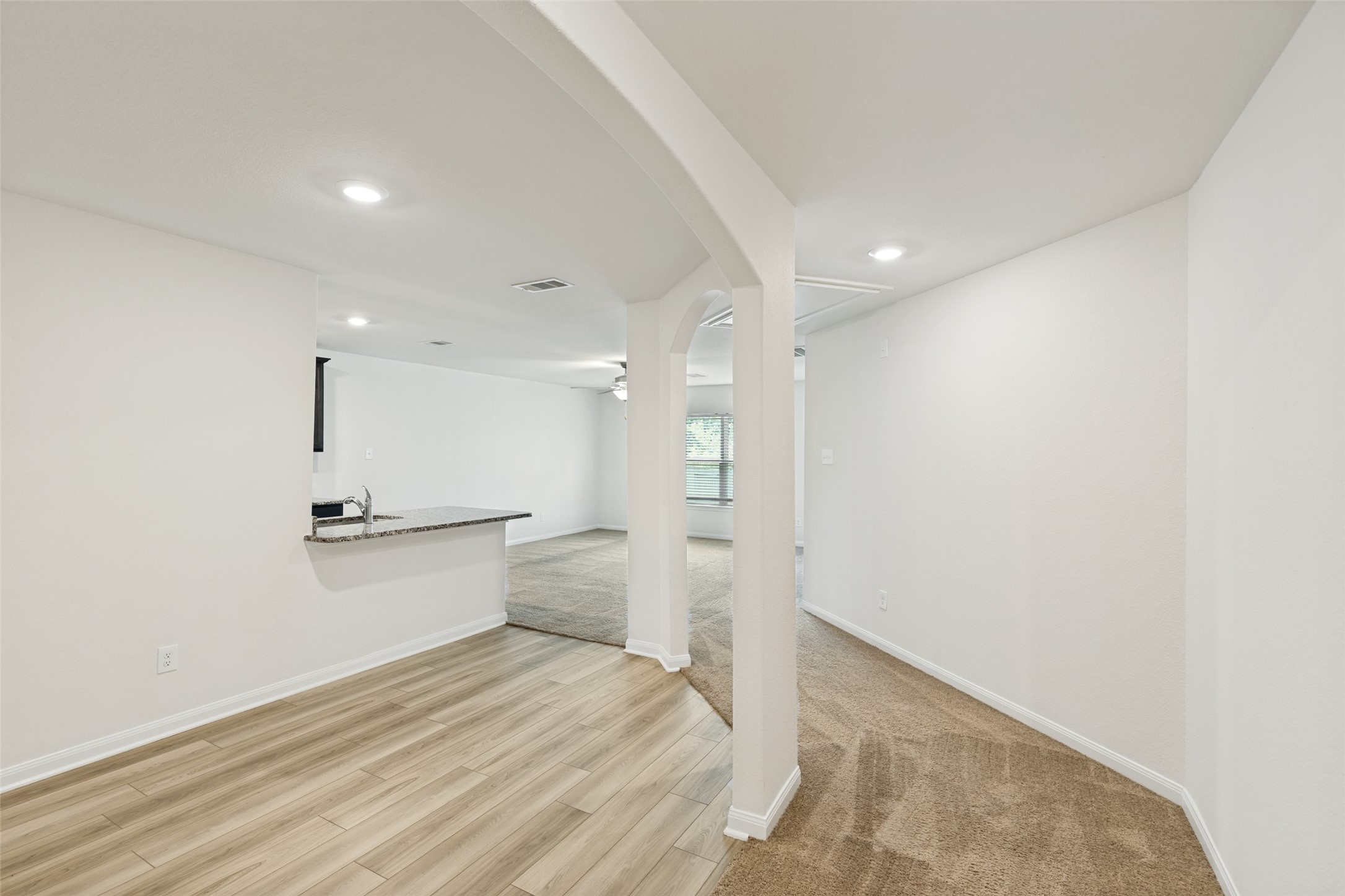 23104 Shakespeare Drive Property Photo 4