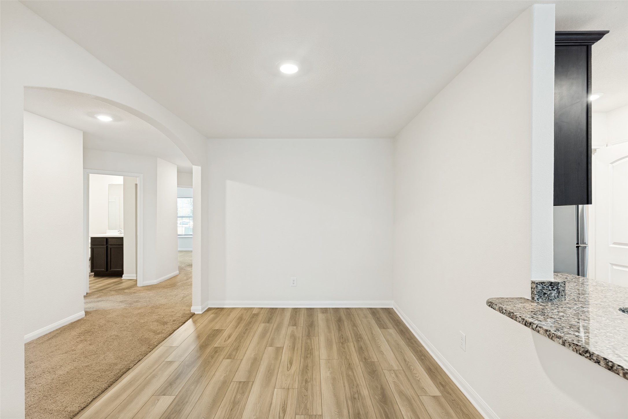 23104 Shakespeare Drive Property Photo 6