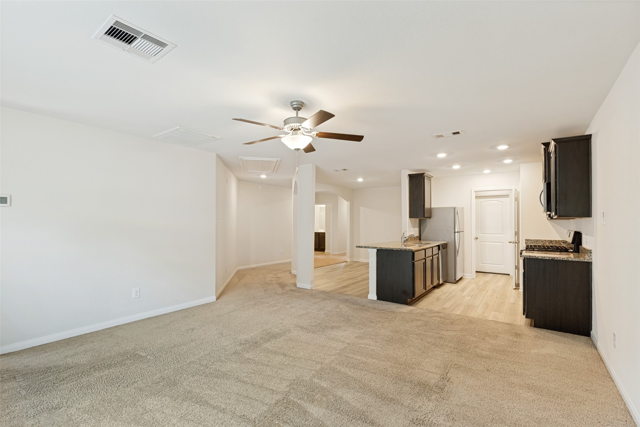 23104 Shakespeare Drive Property Photo 8