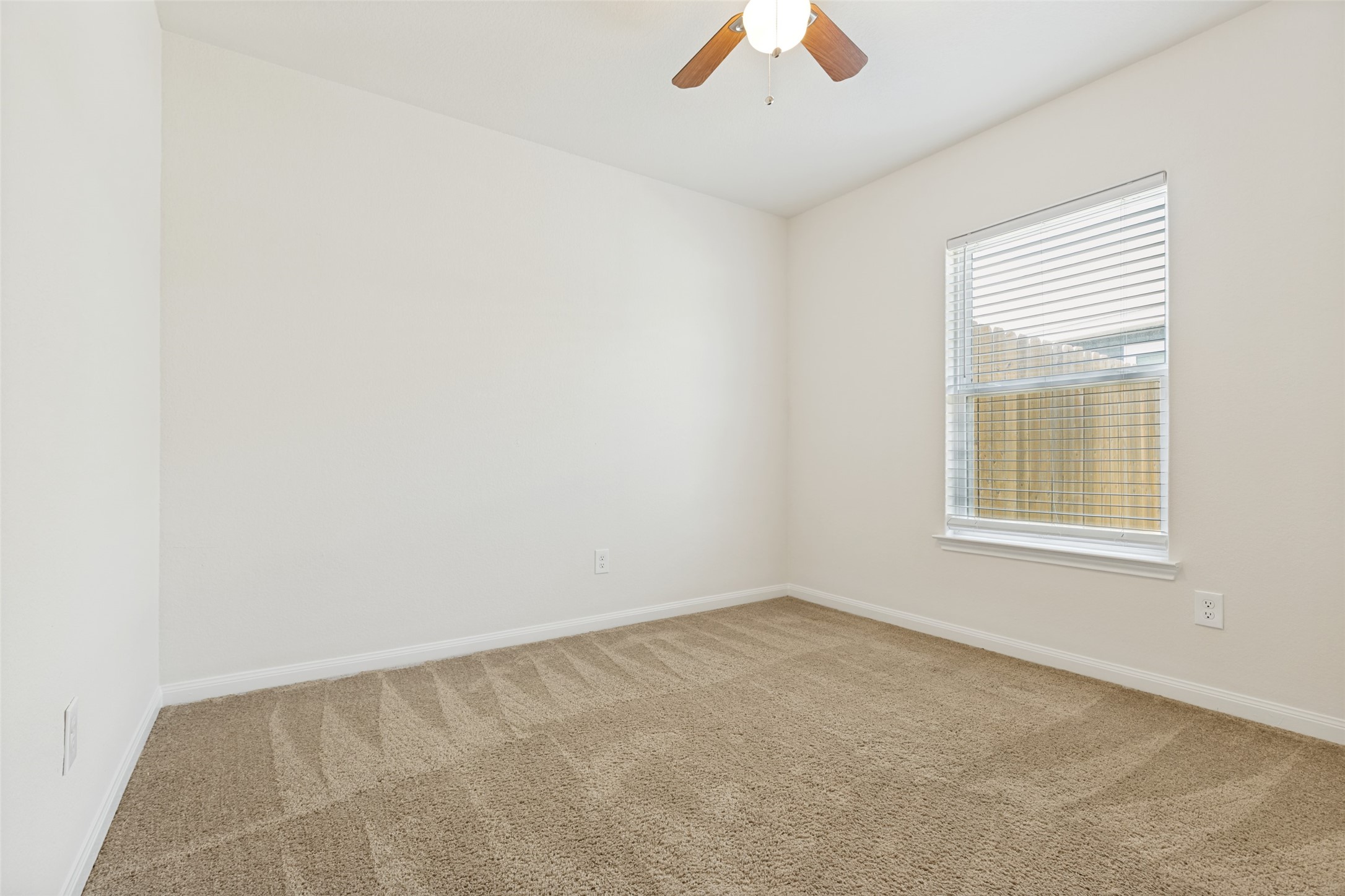 23104 Shakespeare Drive Property Photo 17