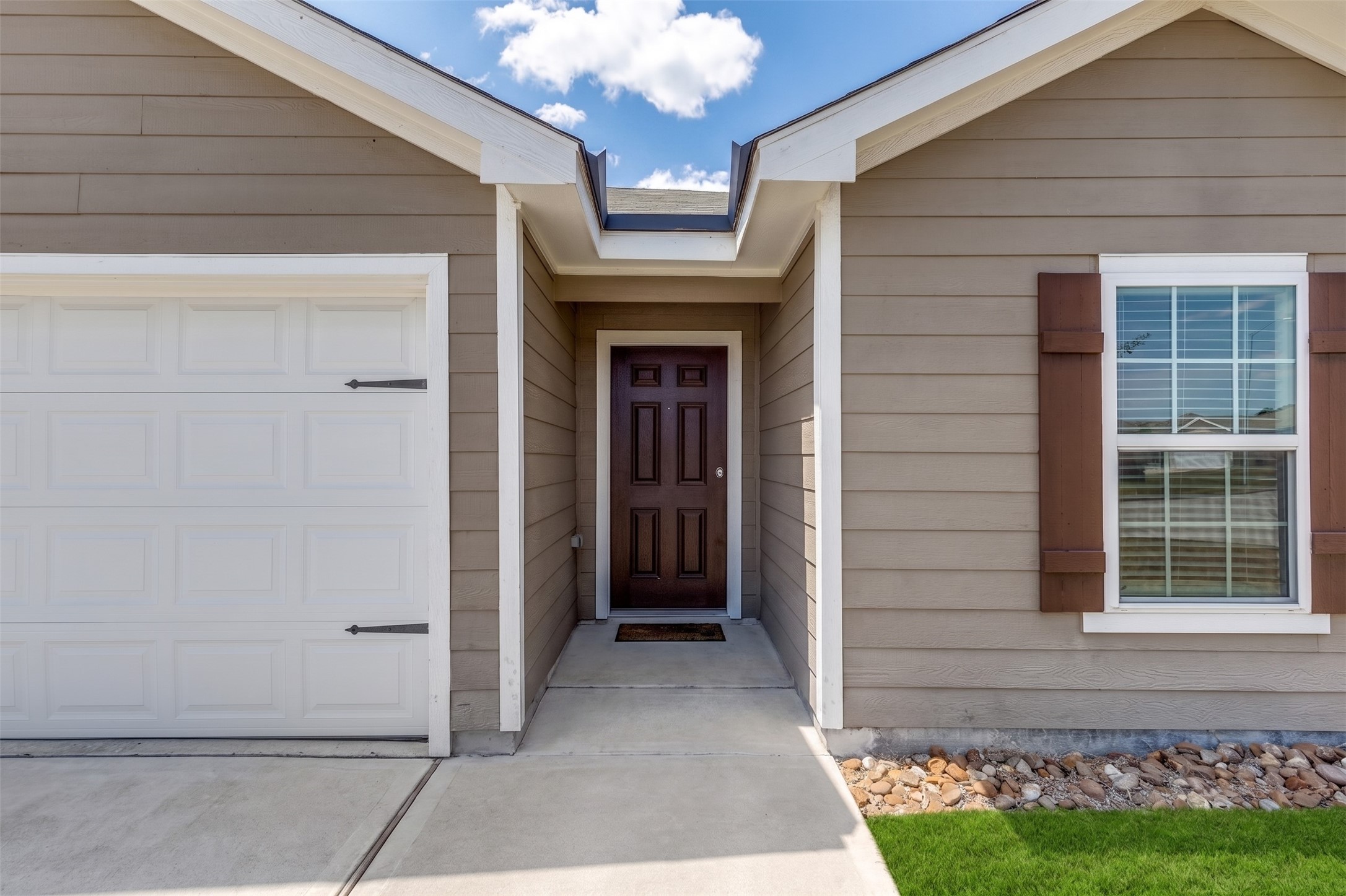 23104 Shakespeare Drive Property Photo 22