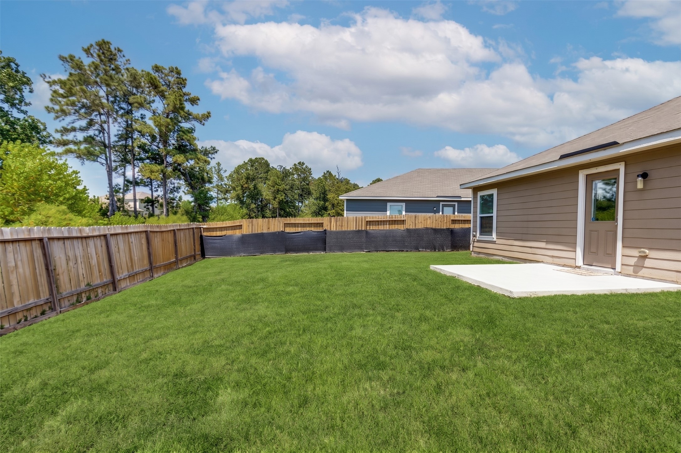 23104 Shakespeare Drive Property Photo 23