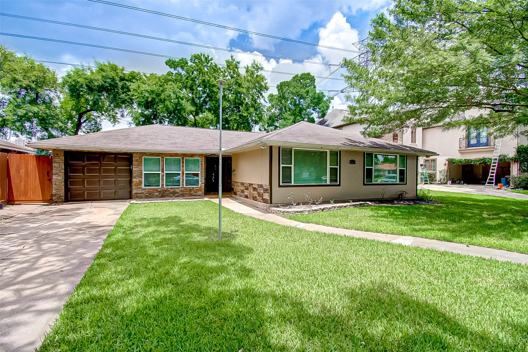 4804 Saxon Street Property Photo 1