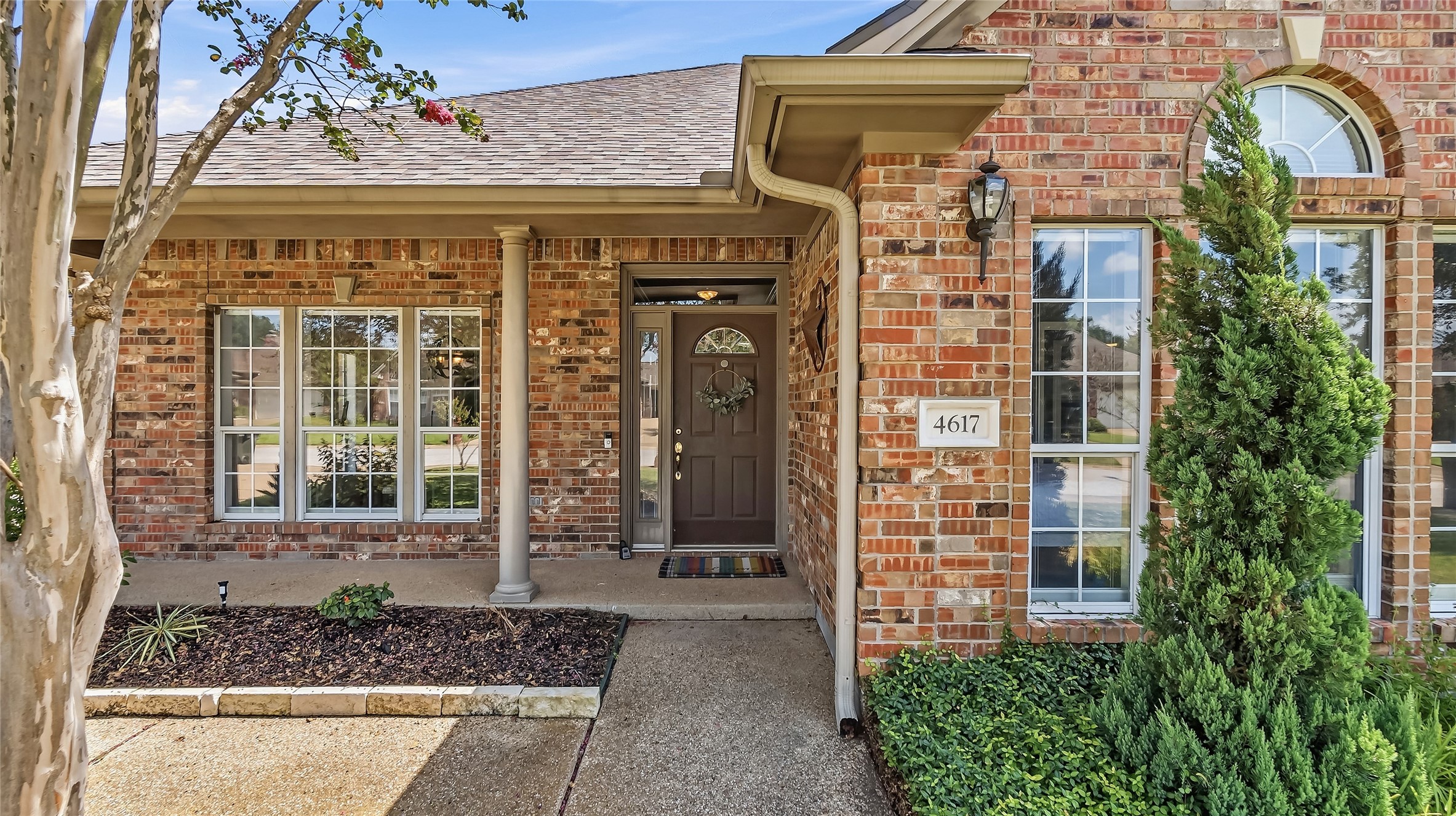 4617 Shoal Creek Drive Property Photo 4