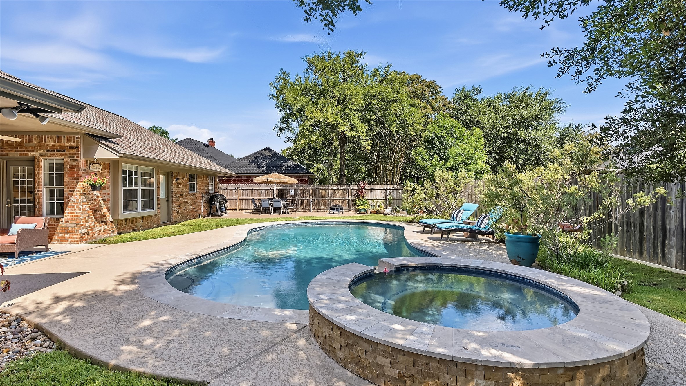 4617 Shoal Creek Drive Property Photo 33