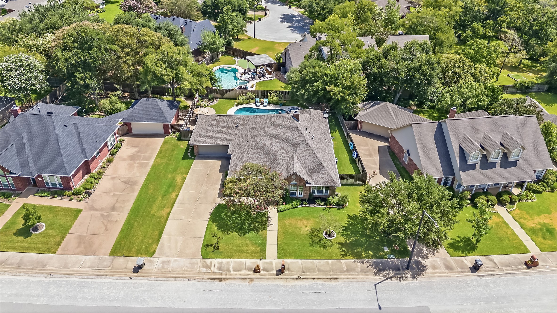 4617 Shoal Creek Drive Property Photo 38