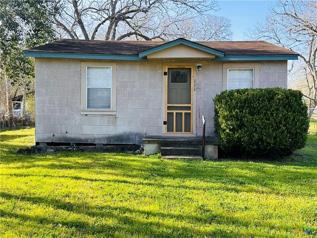 111 Theresa Street Property Photo 1