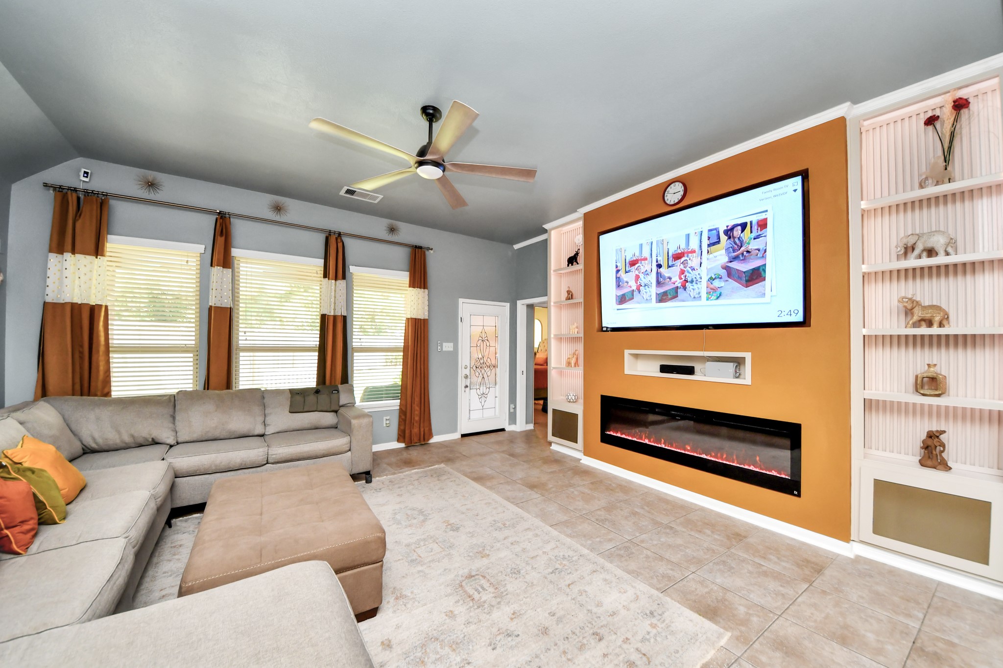 27138 Cottage Stream Lane Property Photo 3