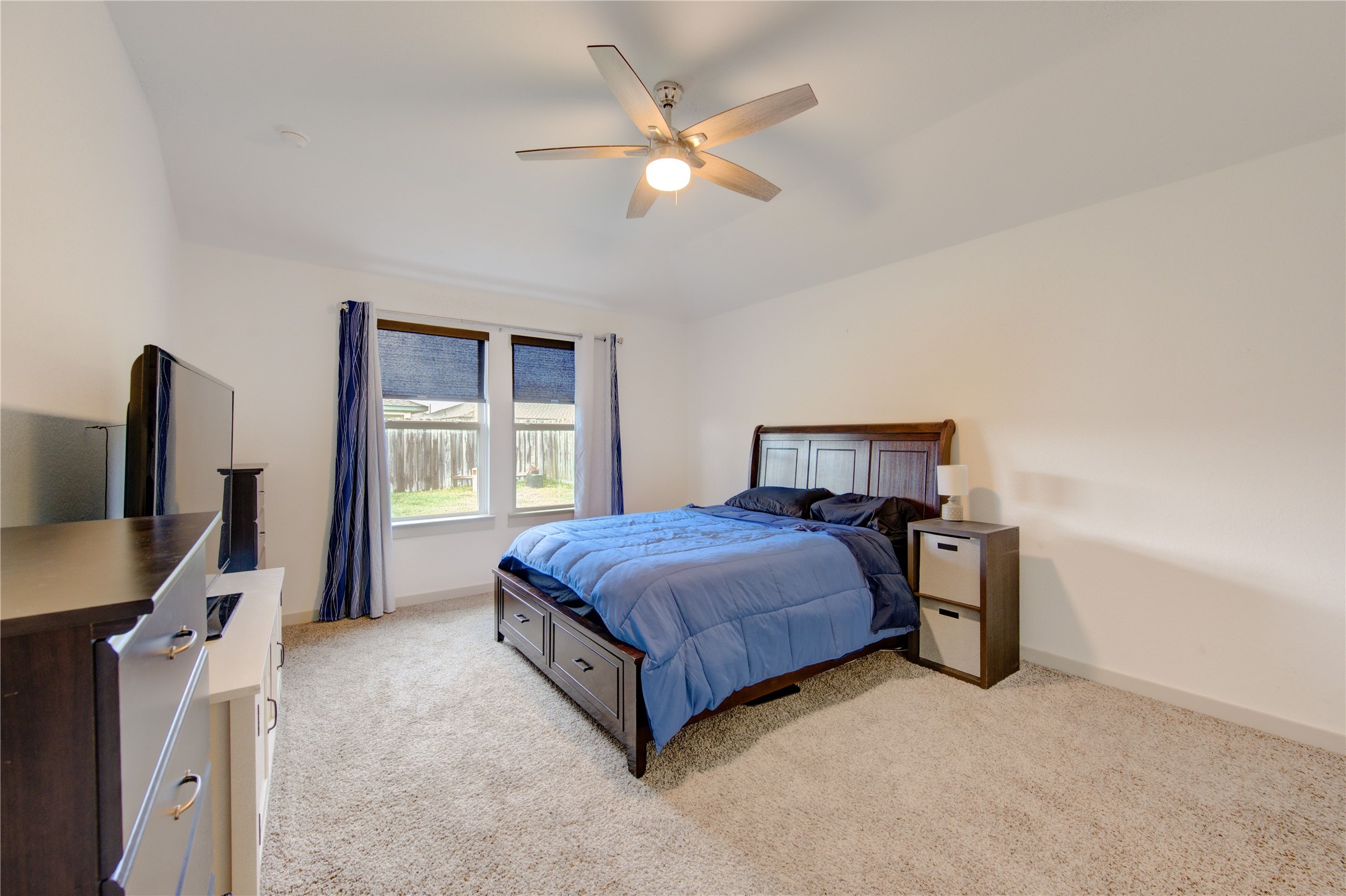 7707 Golden Rubia Lane Property Photo 19
