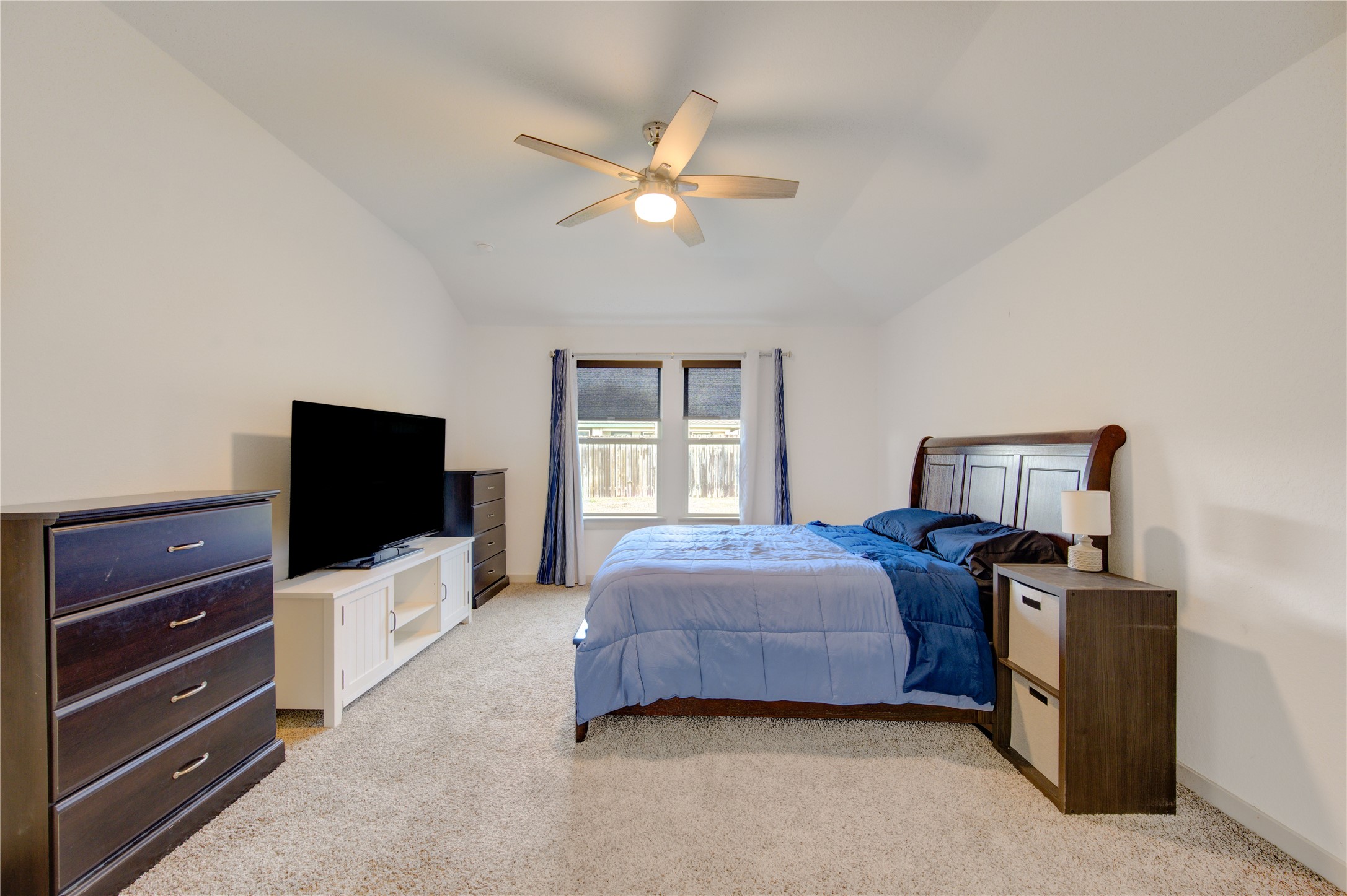7707 Golden Rubia Lane Property Photo 20