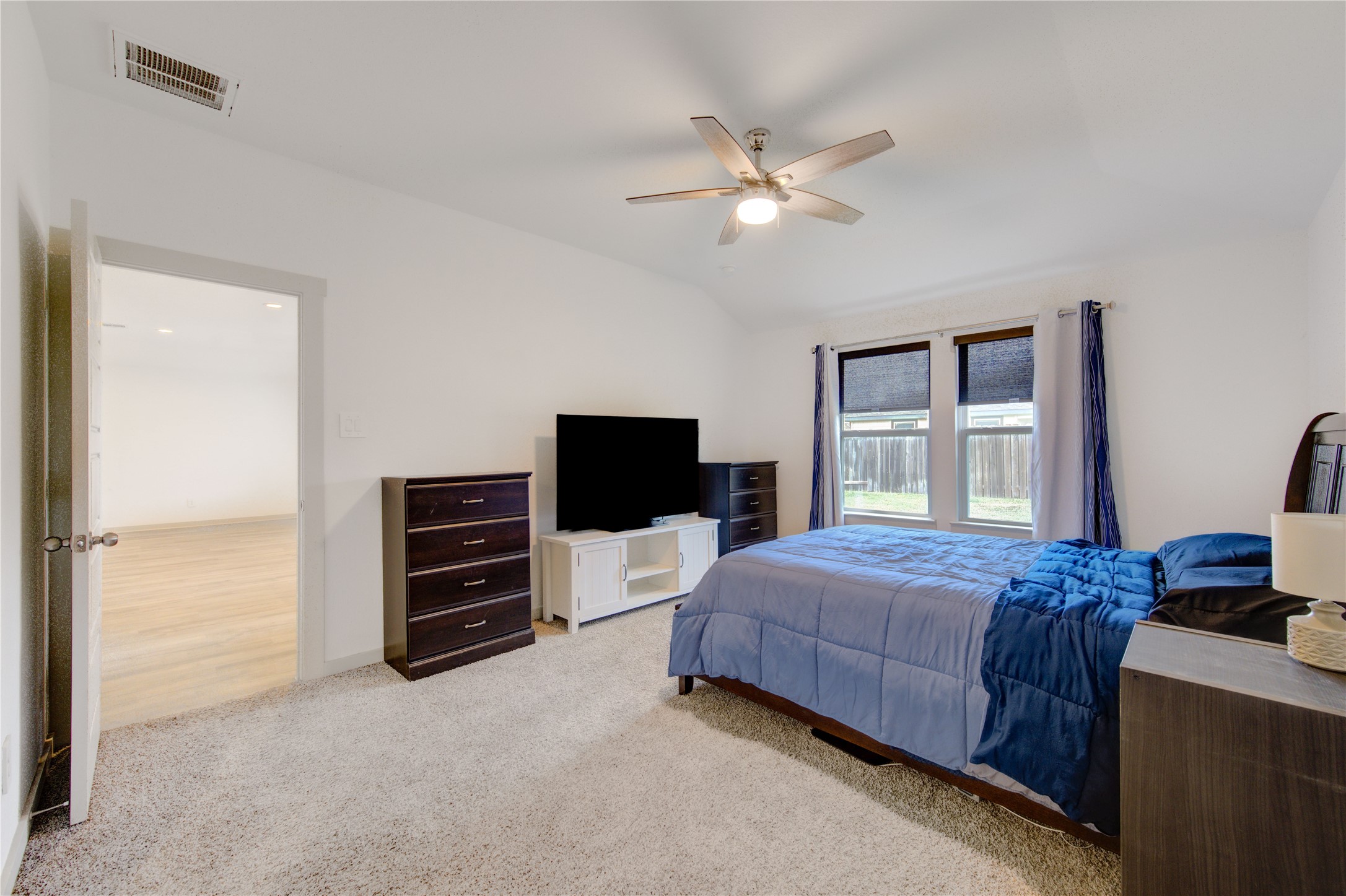 7707 Golden Rubia Lane Property Photo 21