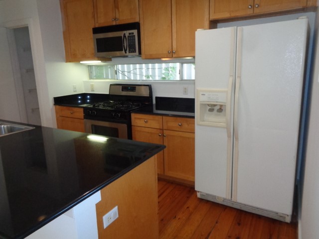 117 Willard Street Property Photo 9
