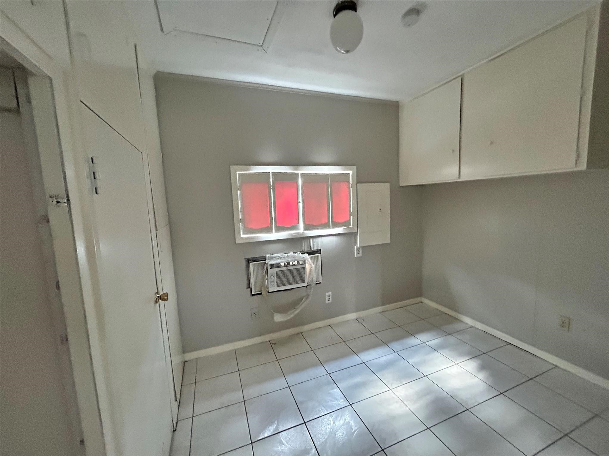 914 Elton Street Property Photo 14