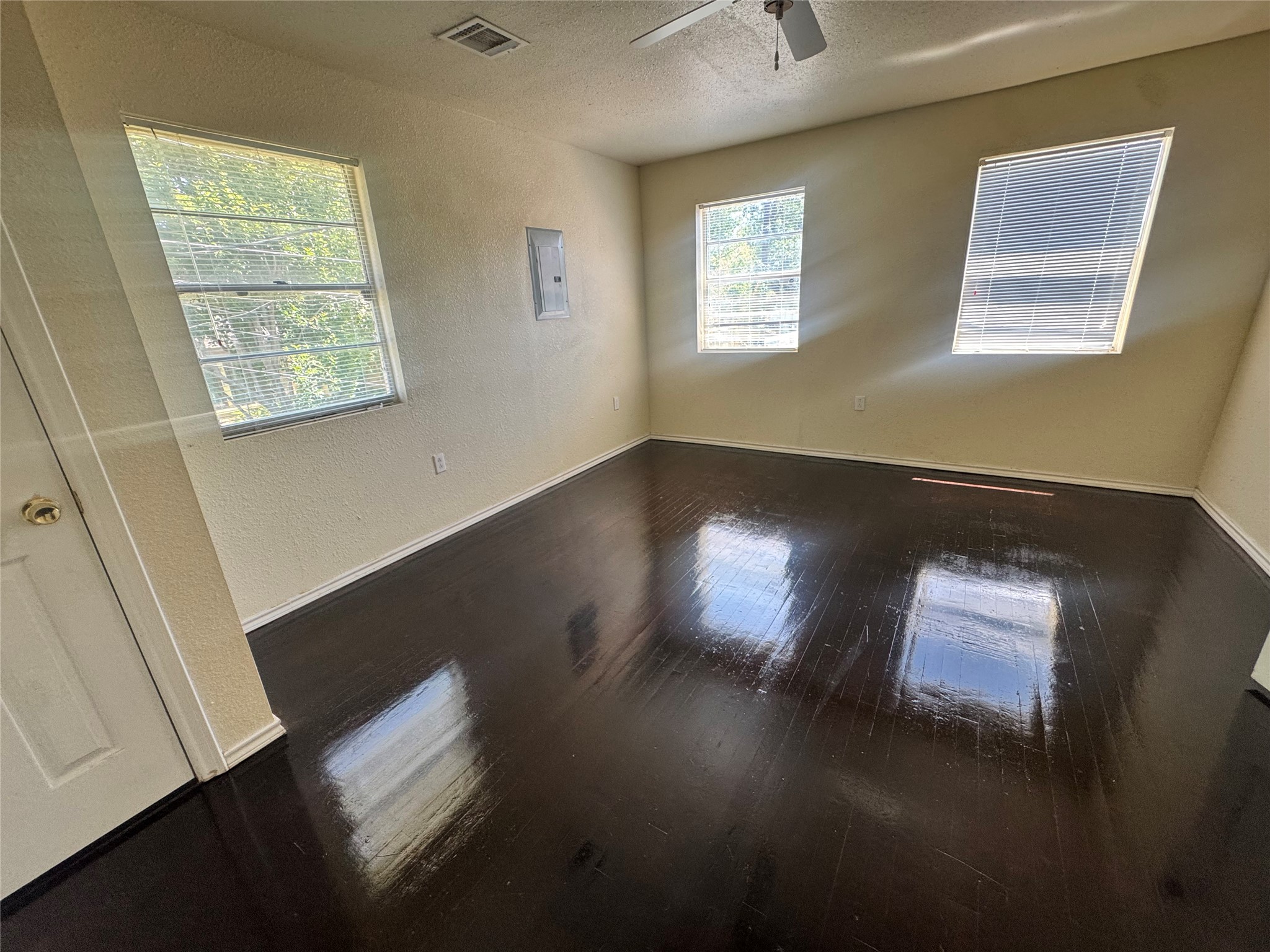 5415 Ennis St C Property Photo 10