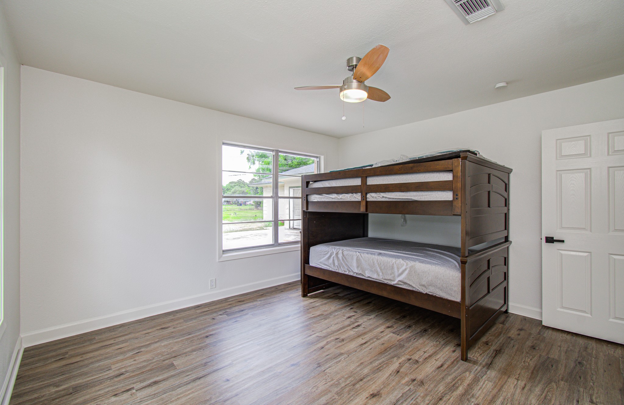 709 S Mccarty Avenue Property Photo 34
