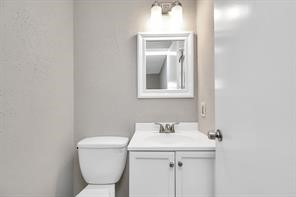 12811 Glenhollow Drive Property Photo 7