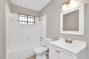 12811 Glenhollow Drive Property Photo 8