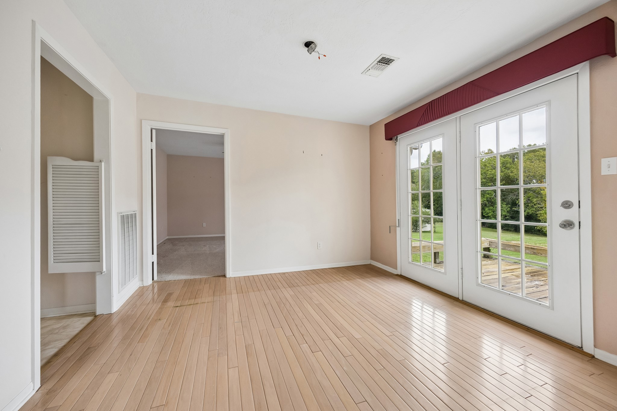 8225 Clarann Lane Property Photo 7