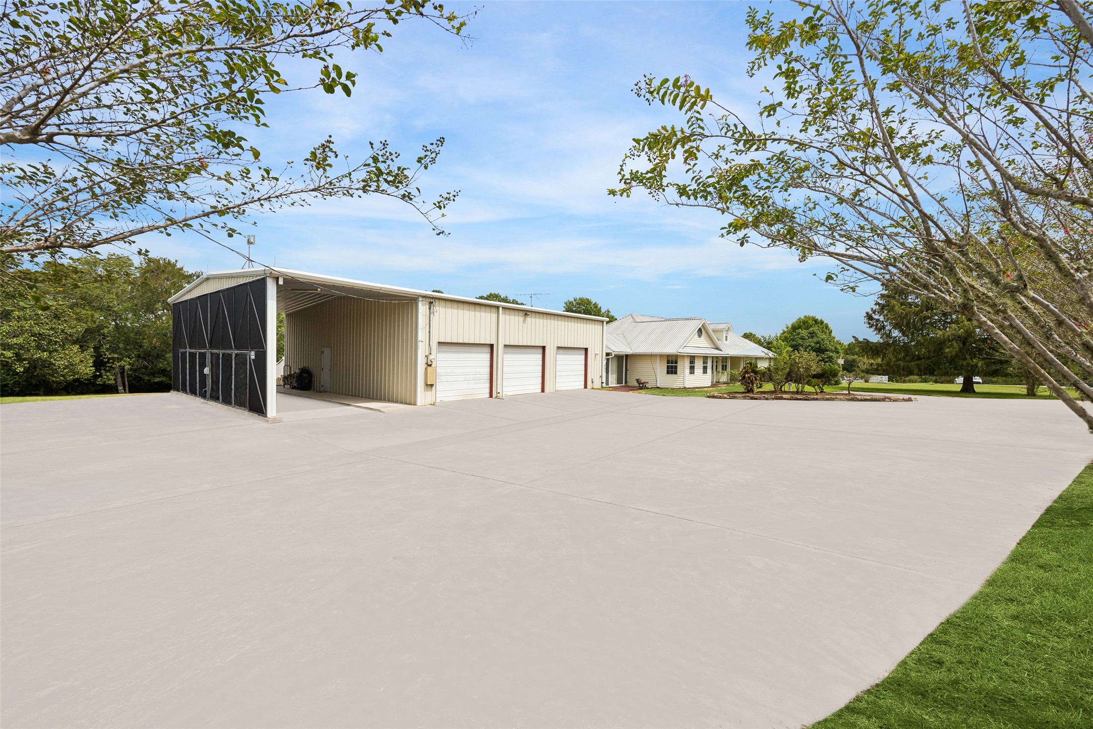 8225 Clarann Lane Property Photo 19