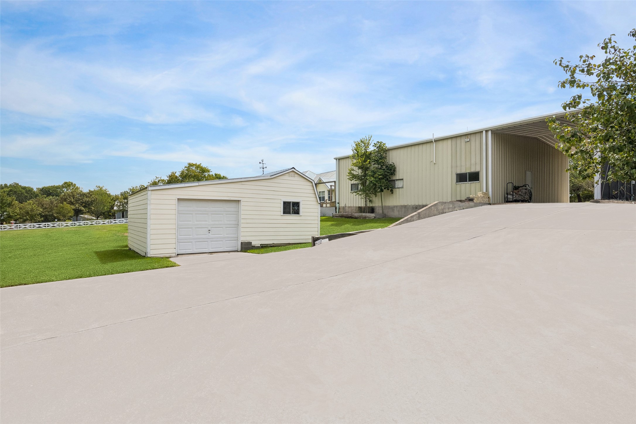 8225 Clarann Lane Property Photo 23