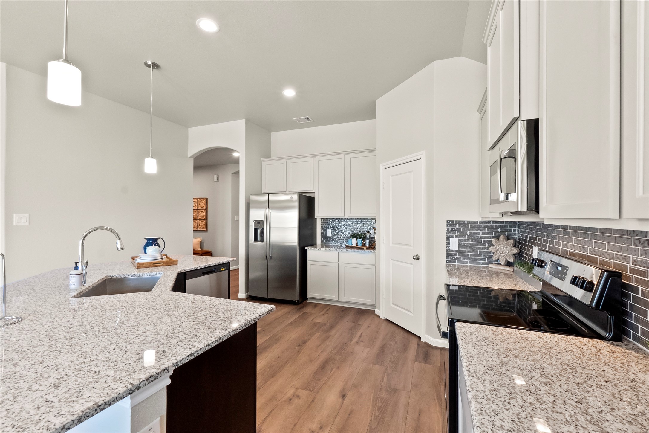 12124 Alydar Drive Property Photo 4