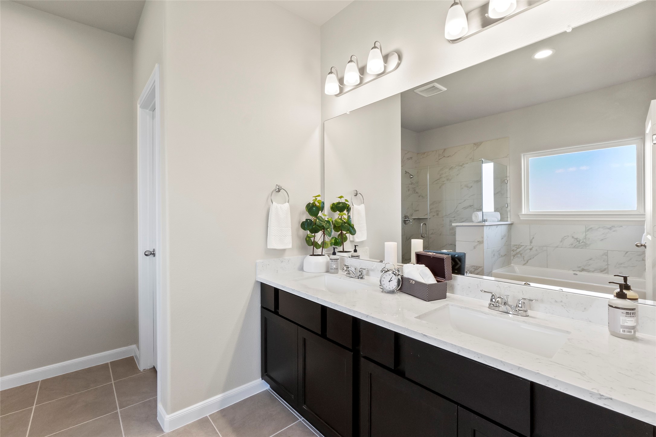 12124 Alydar Drive Property Photo 12