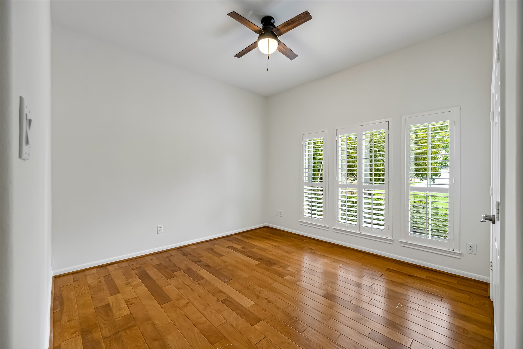 4629 Oakdale Street Property Photo 30