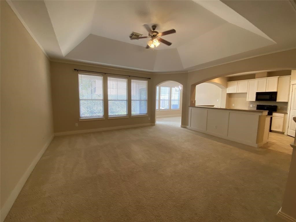 2833 Seaside Drive Property Photo 2