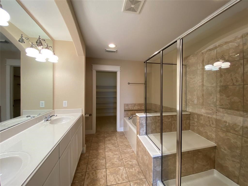 2833 Seaside Drive Property Photo 7
