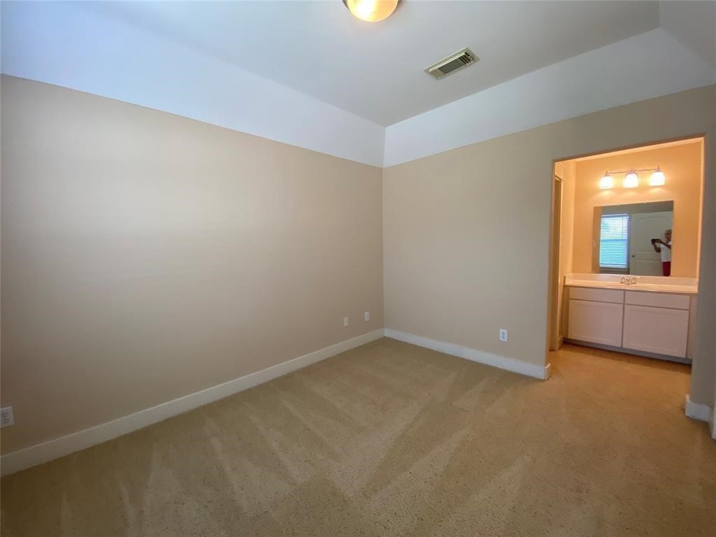 2833 Seaside Drive Property Photo 9