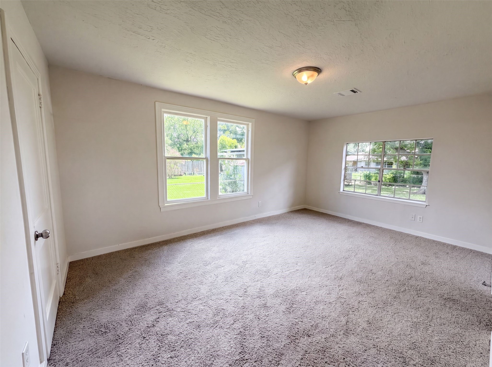 714 Bolling Lane Property Photo 11