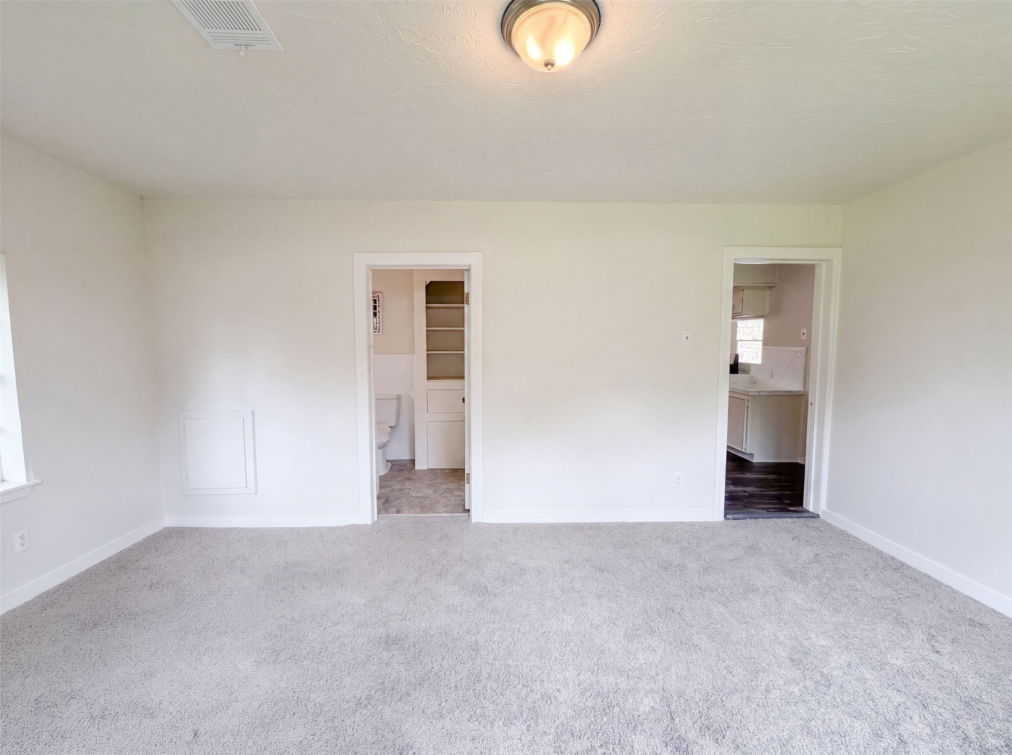 714 Bolling Lane Property Photo 12