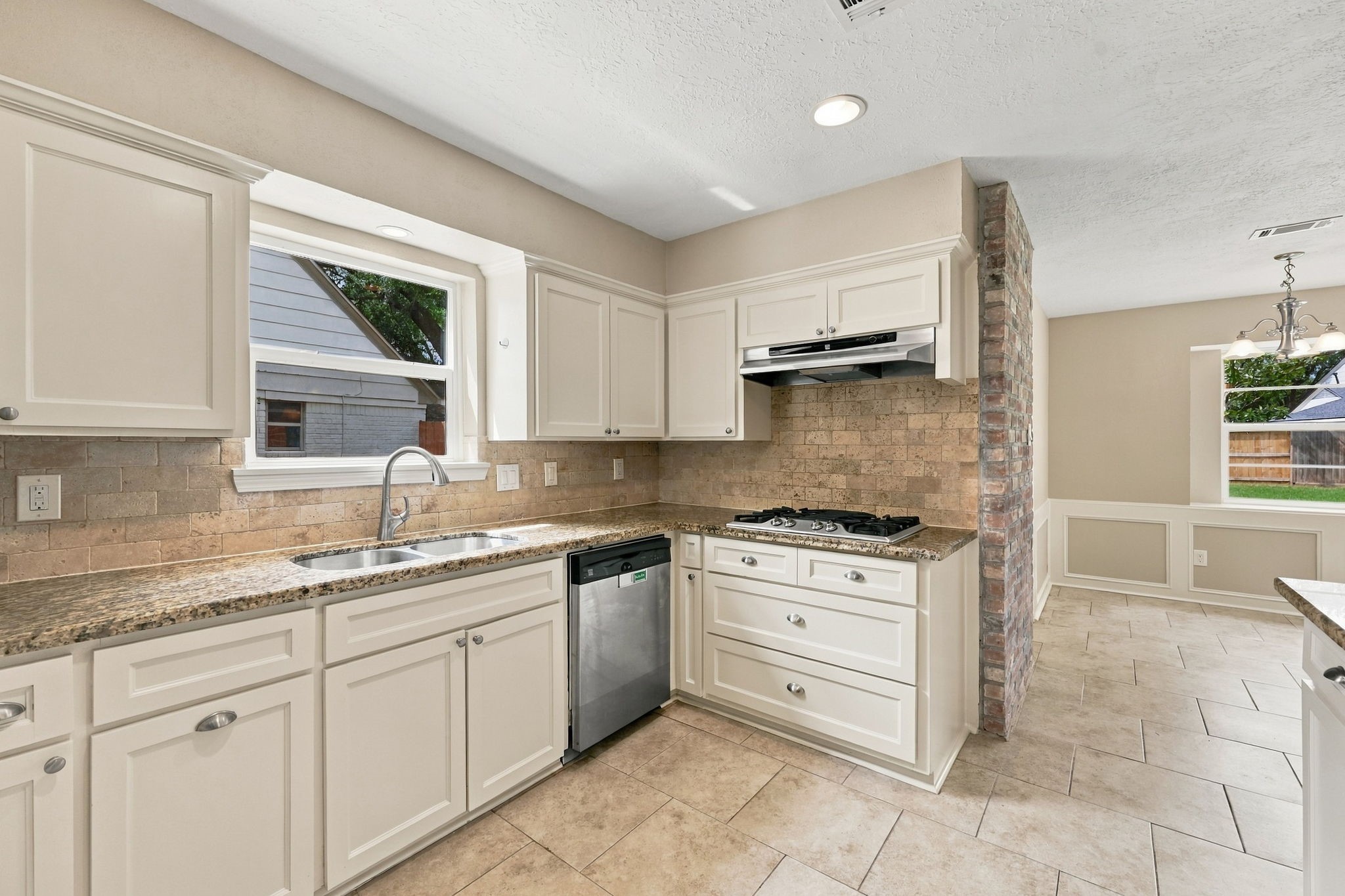 11310 Olympia Drive Property Photo 13