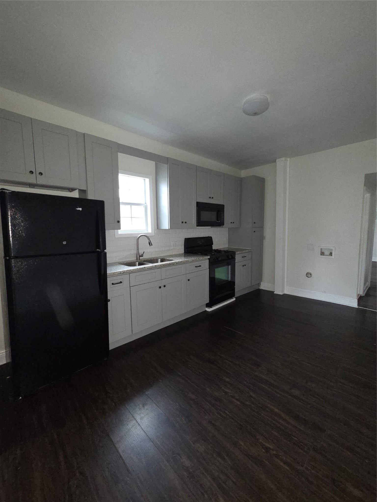 7902 Hudson Street B Property Photo 2