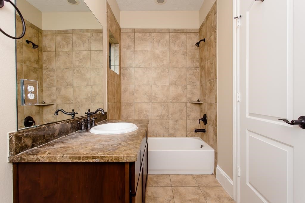 1106 Hempstead Villa Lane Property Photo 18