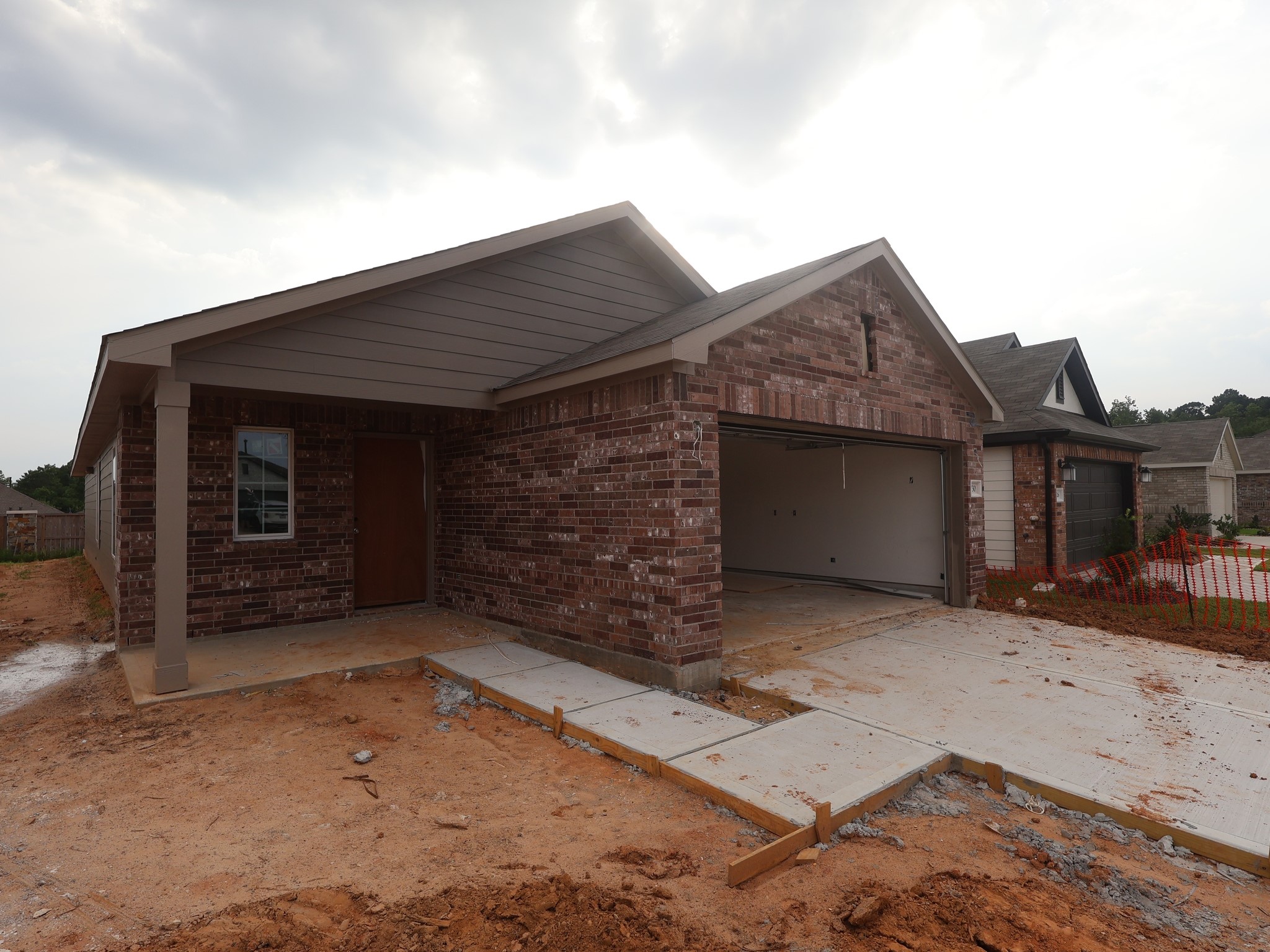 730 Falling Cave Drive Property Photo 1