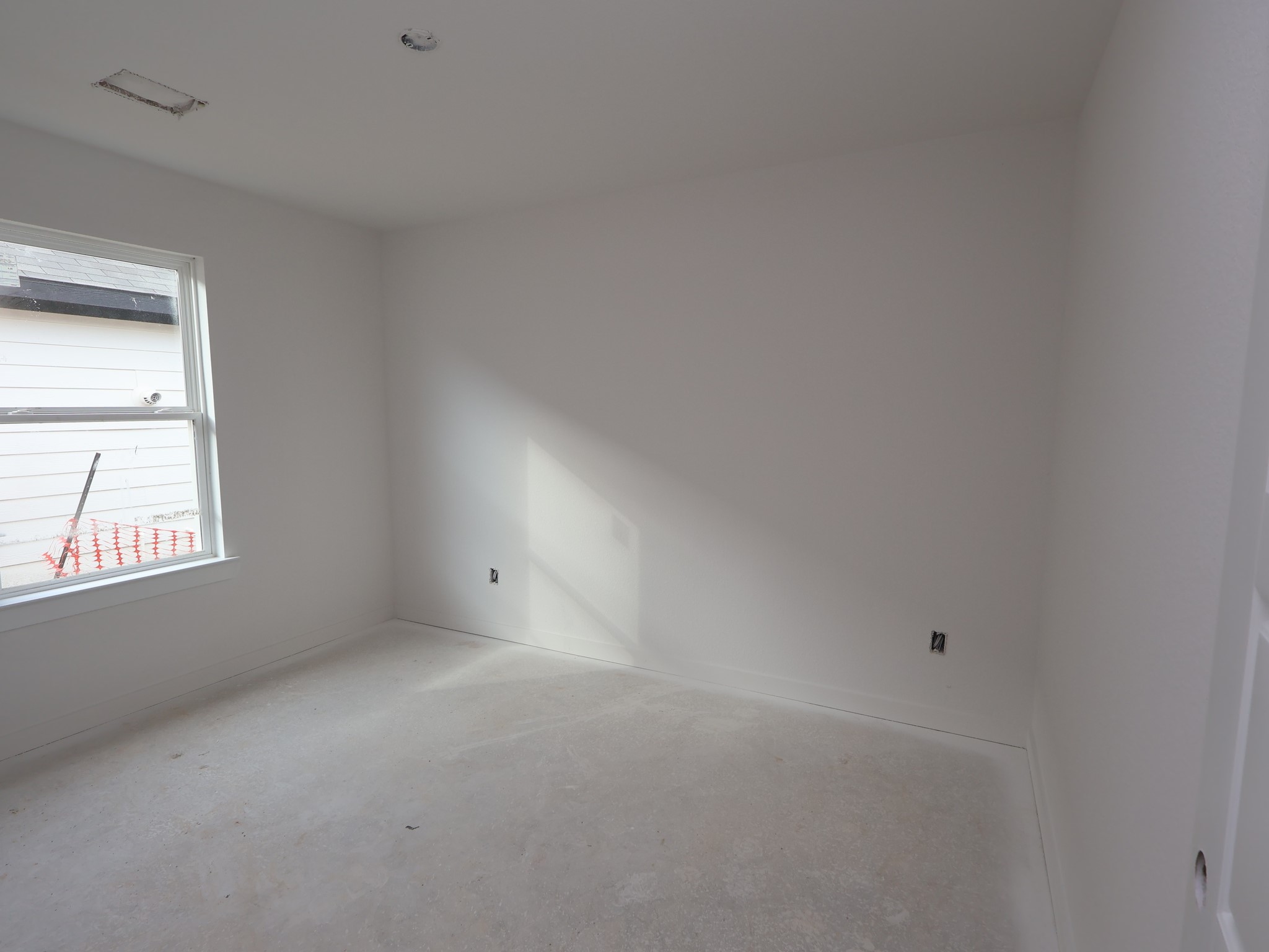 730 Falling Cave Drive Property Photo 8