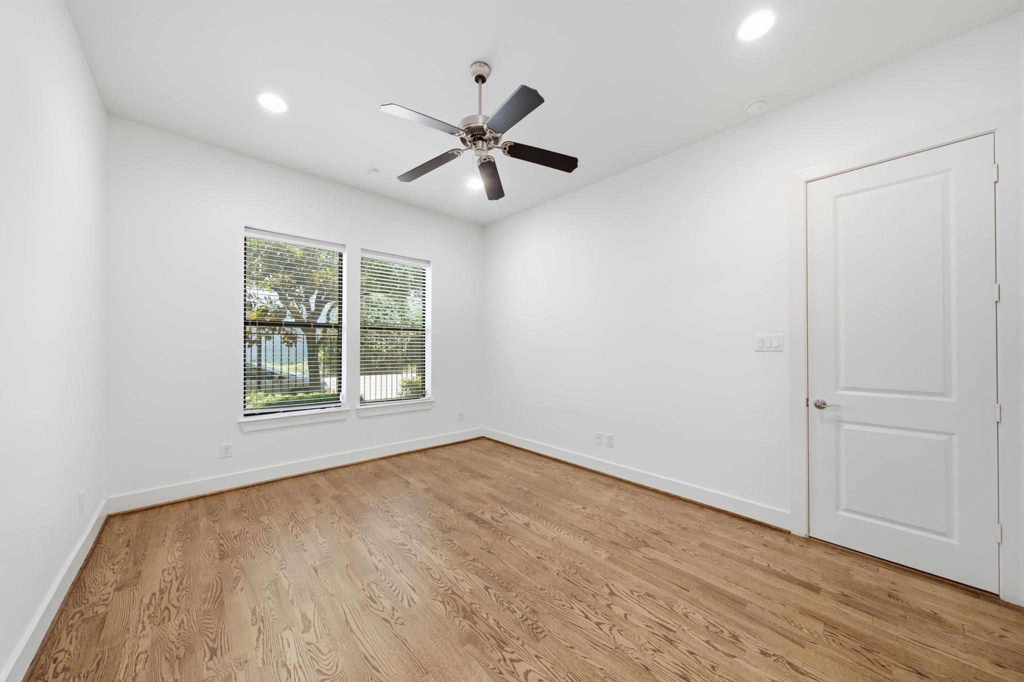 1206 Delano Street Property Photo 6