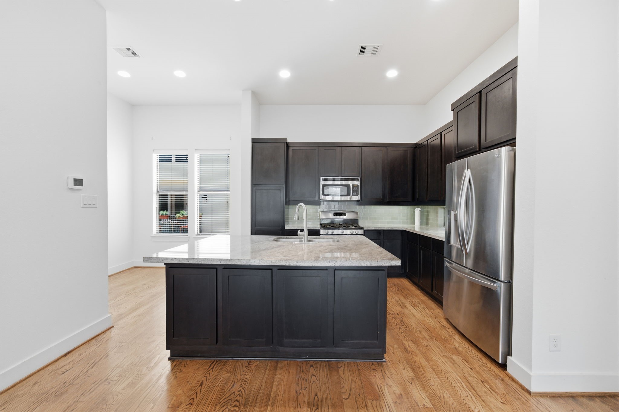 1206 Delano Street Property Photo 10