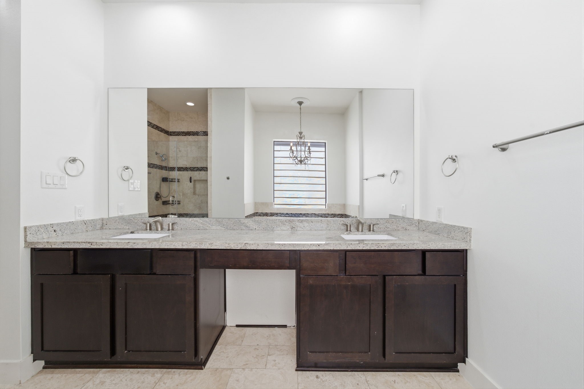 1206 Delano Street Property Photo 20