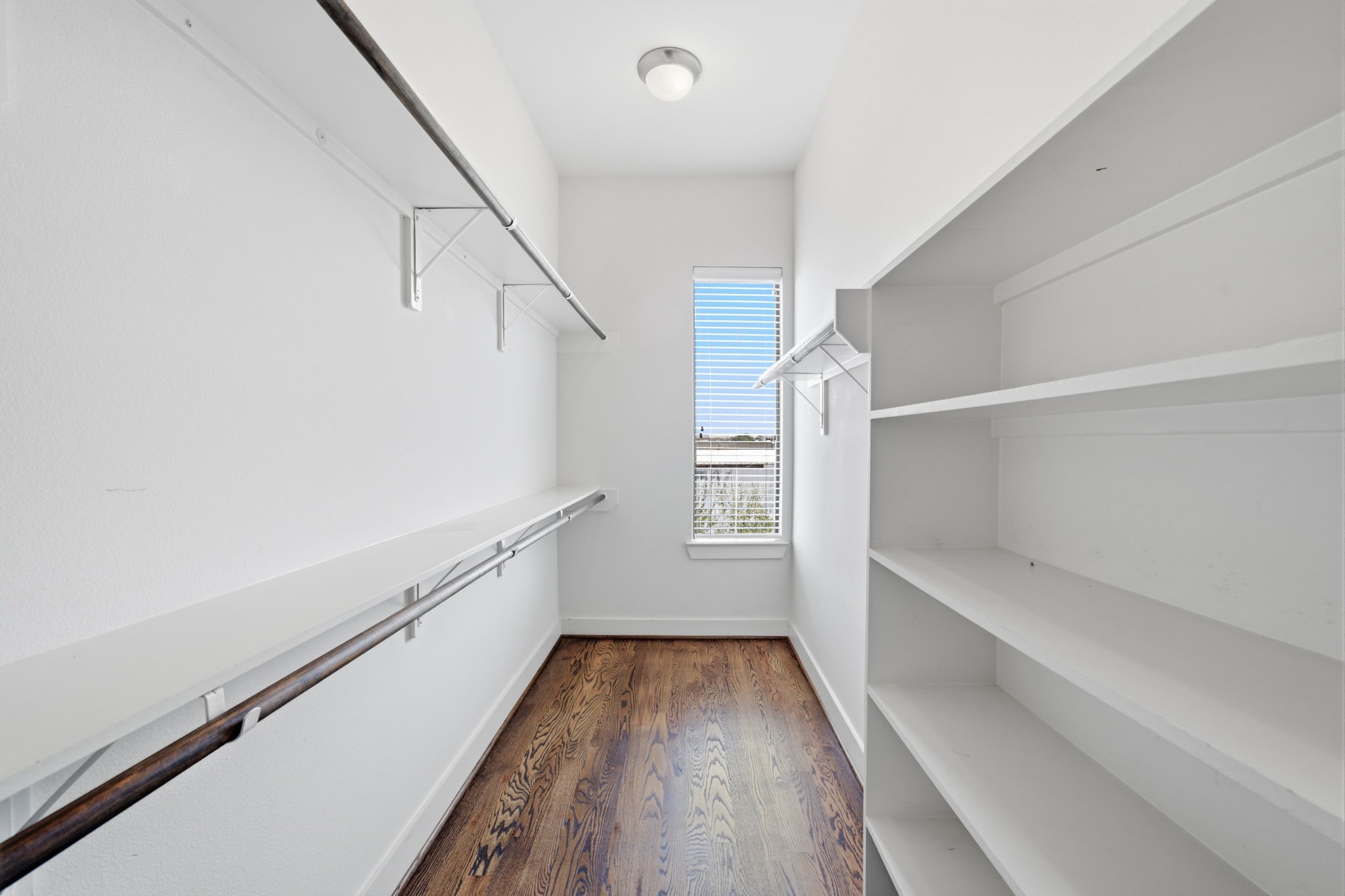 1206 Delano Street Property Photo 23