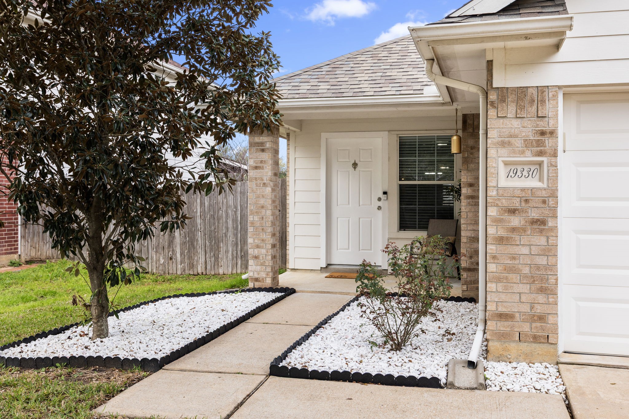 19330 Montclair Meadow Lane Property Photo 4