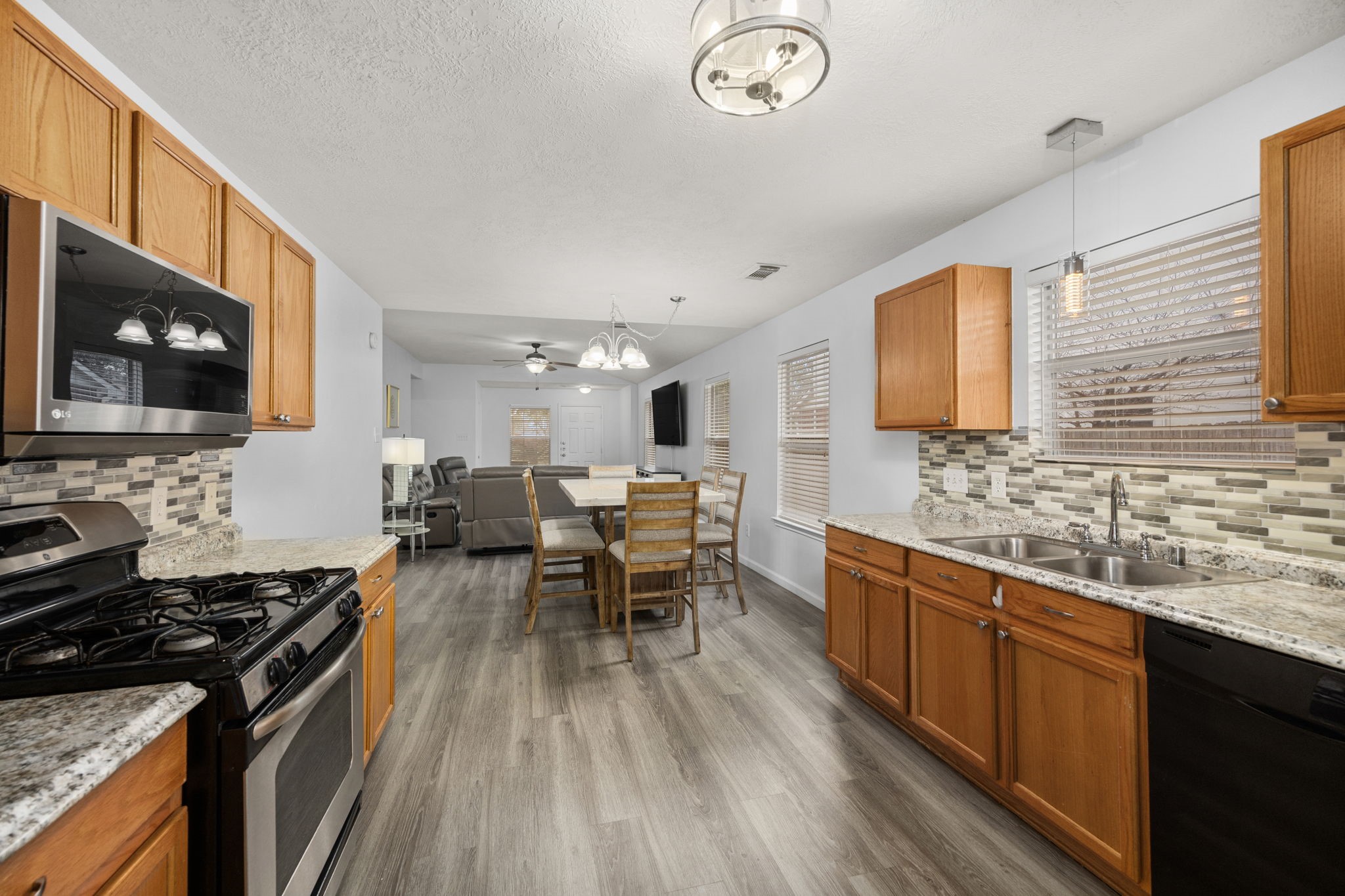 19330 Montclair Meadow Lane Property Photo 12