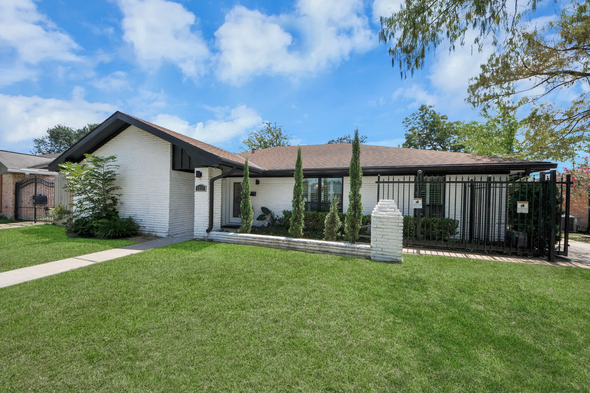 5823 Mcknight Street Property Photo 1