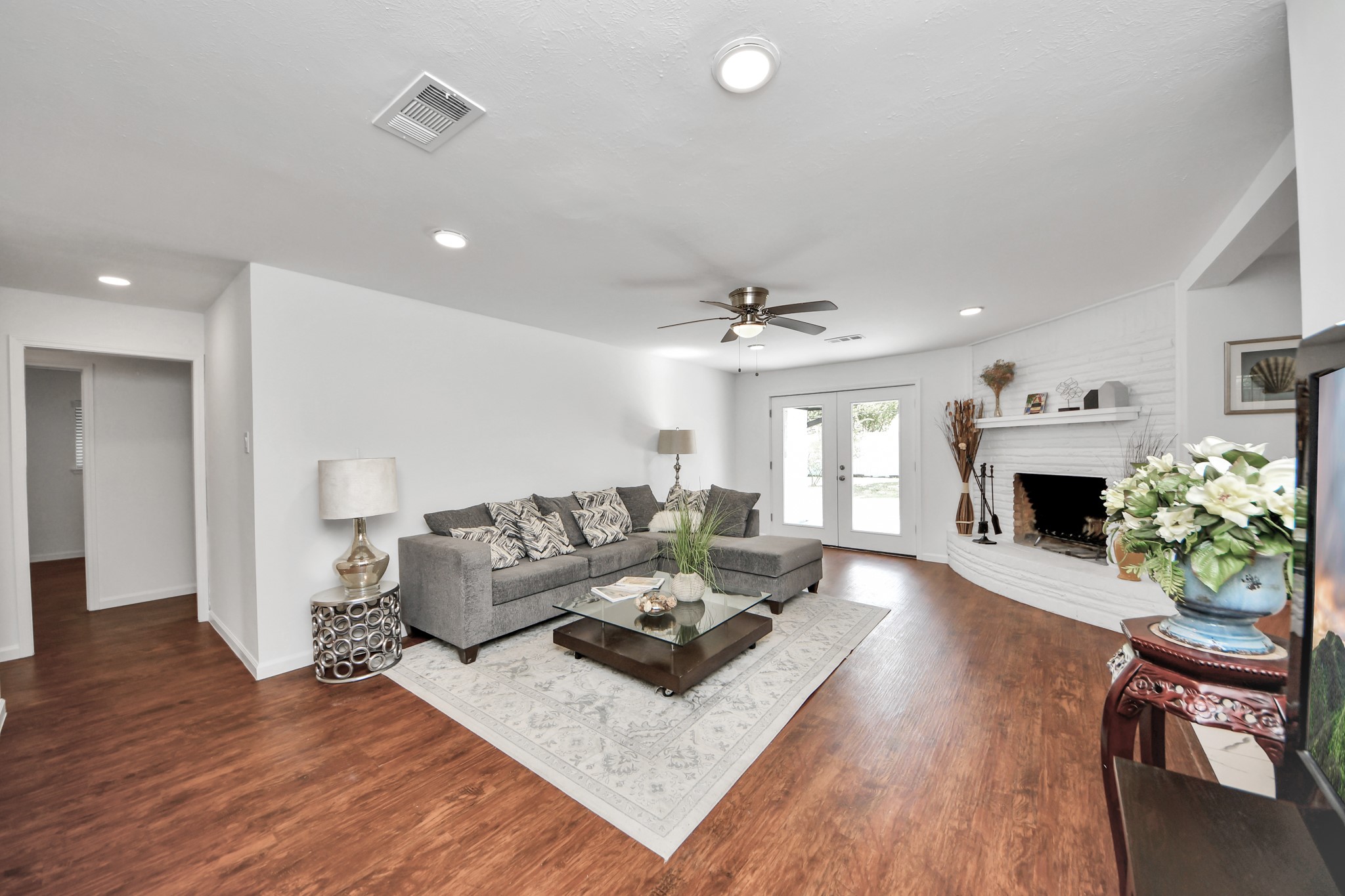 5823 Mcknight Street Property Photo 11