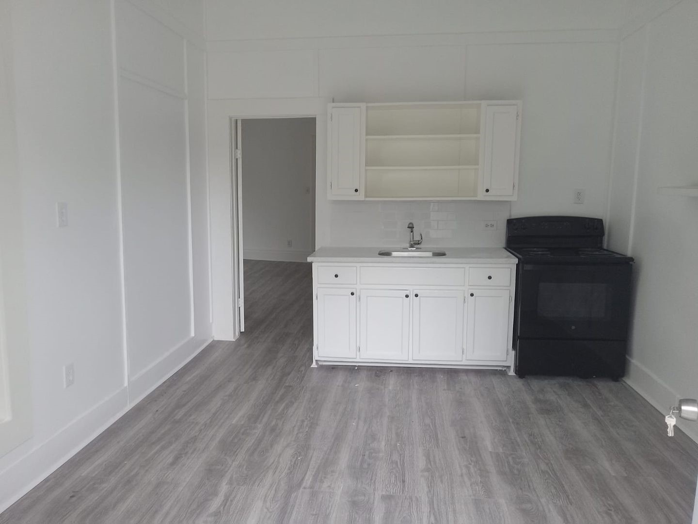690 Avenue E Property Photo 3