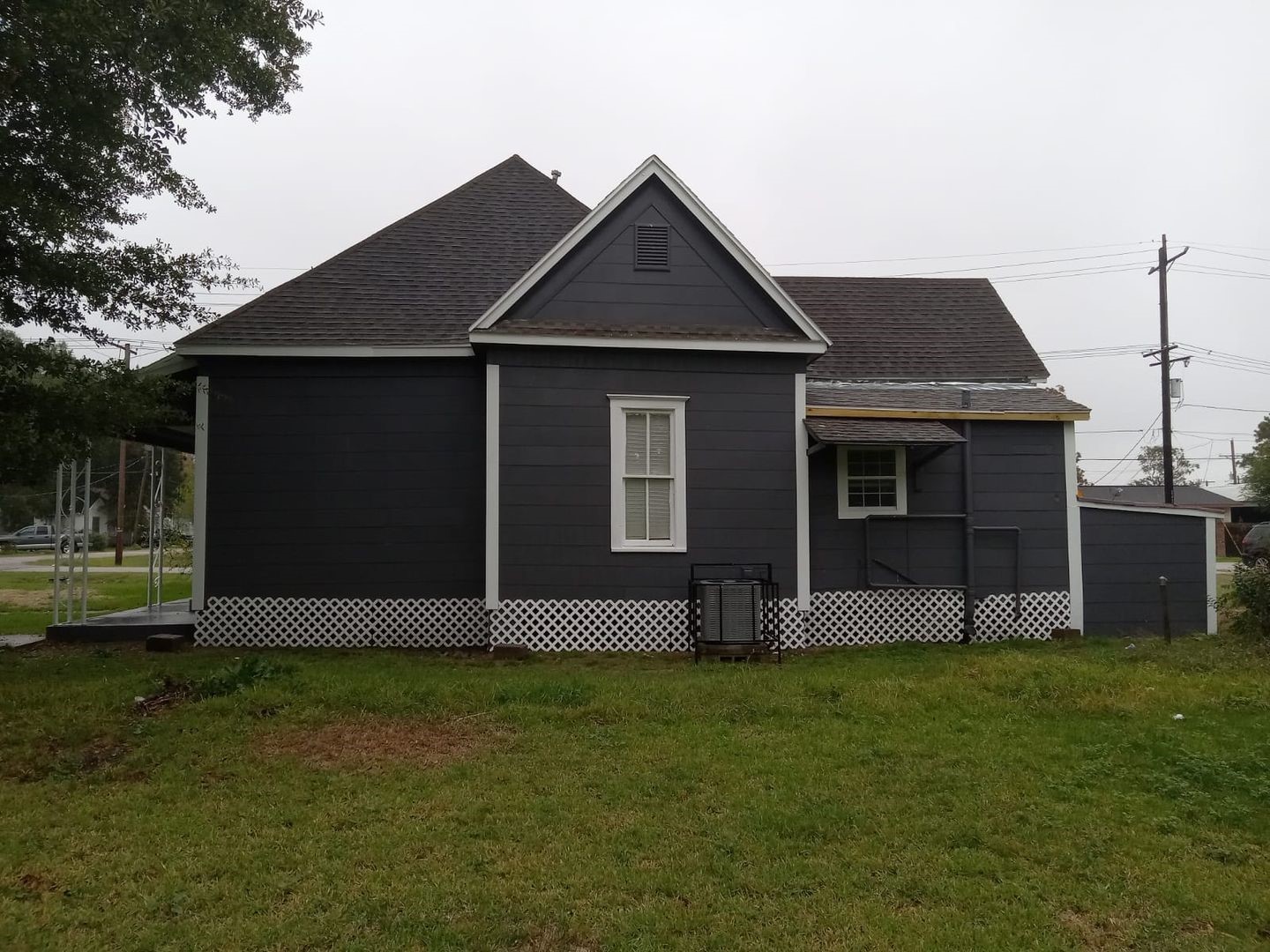 690 Avenue E Property Photo 5