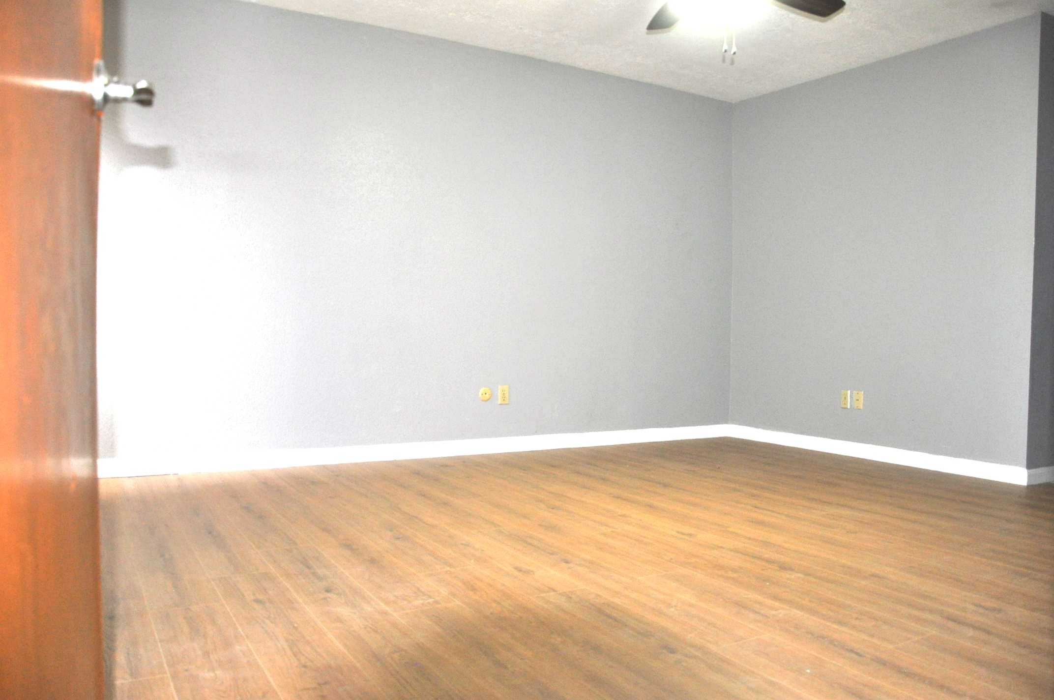 16454 Hickory Knoll Drive Property Photo 7