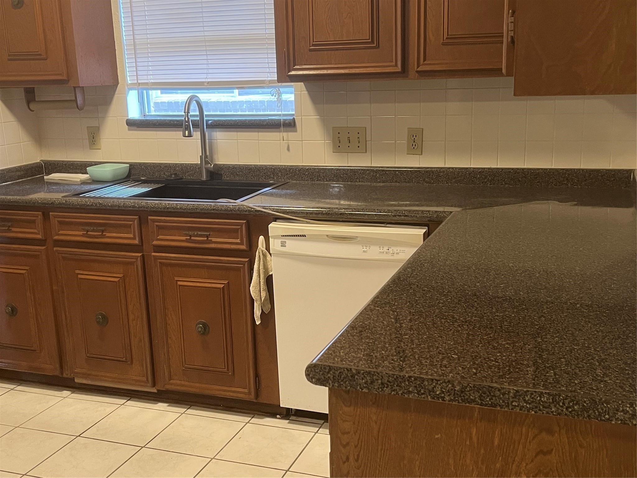 16454 Hickory Knoll Drive Property Photo 15
